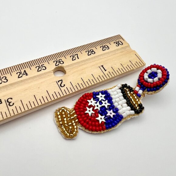 American Beaded Earrings Celebrate 4th of July with Patriotic champagne Earrings - Picture 5 of 6